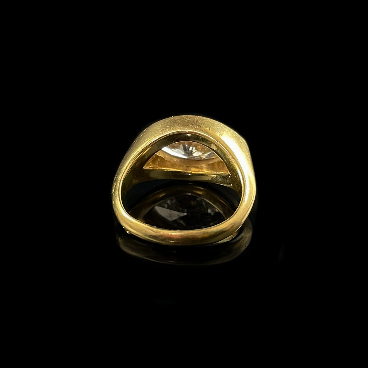 18K Yellow Gold East West Diamond Ring Back.png