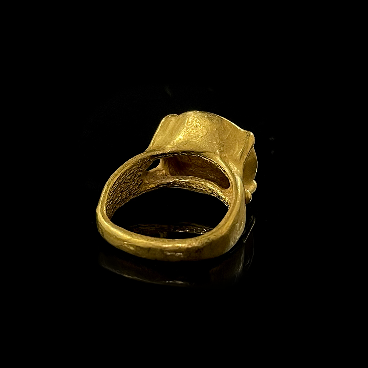 22K Yellow Gold Phillip II of Macedon Cameo Ring Back.png
