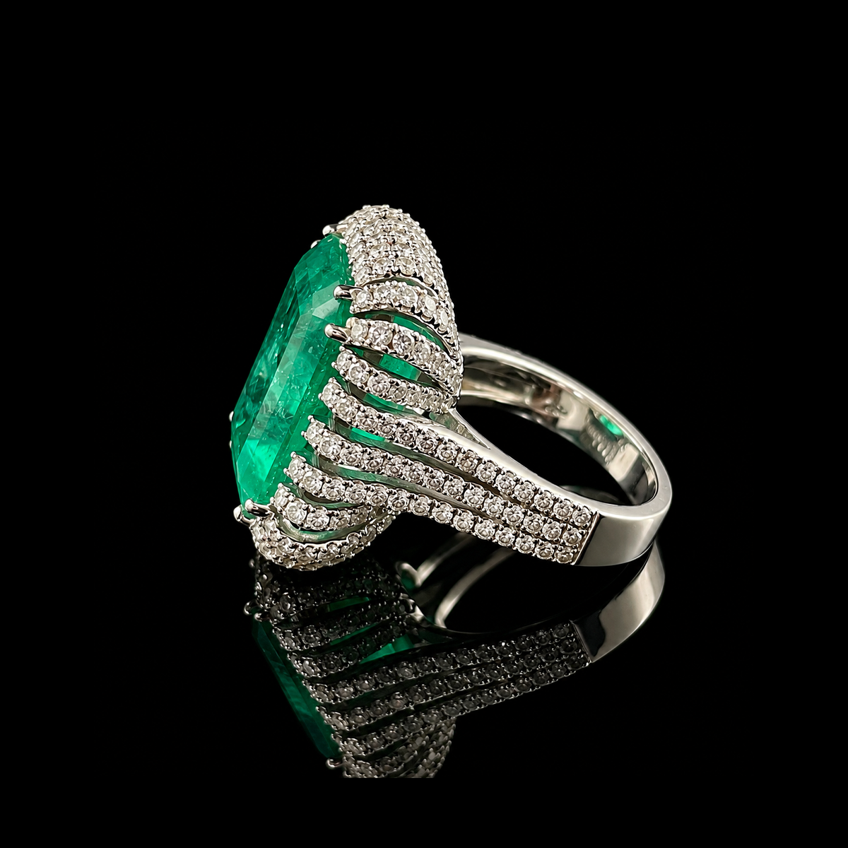 18K White Gold Emerald and Diamond Ring Side.png