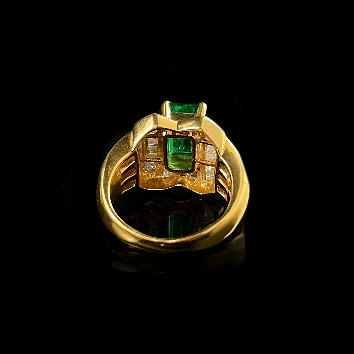 18K Yellow Gold Emerald and Diamond Ring Back-2.png