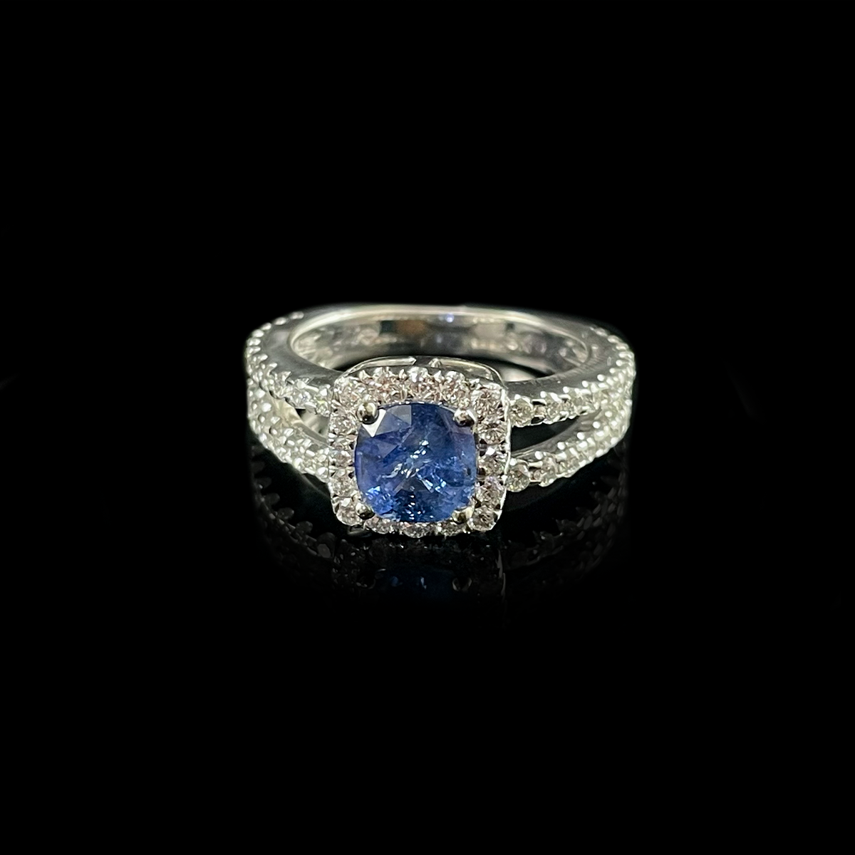 18K White Gold Sapphire and Diamond Ring