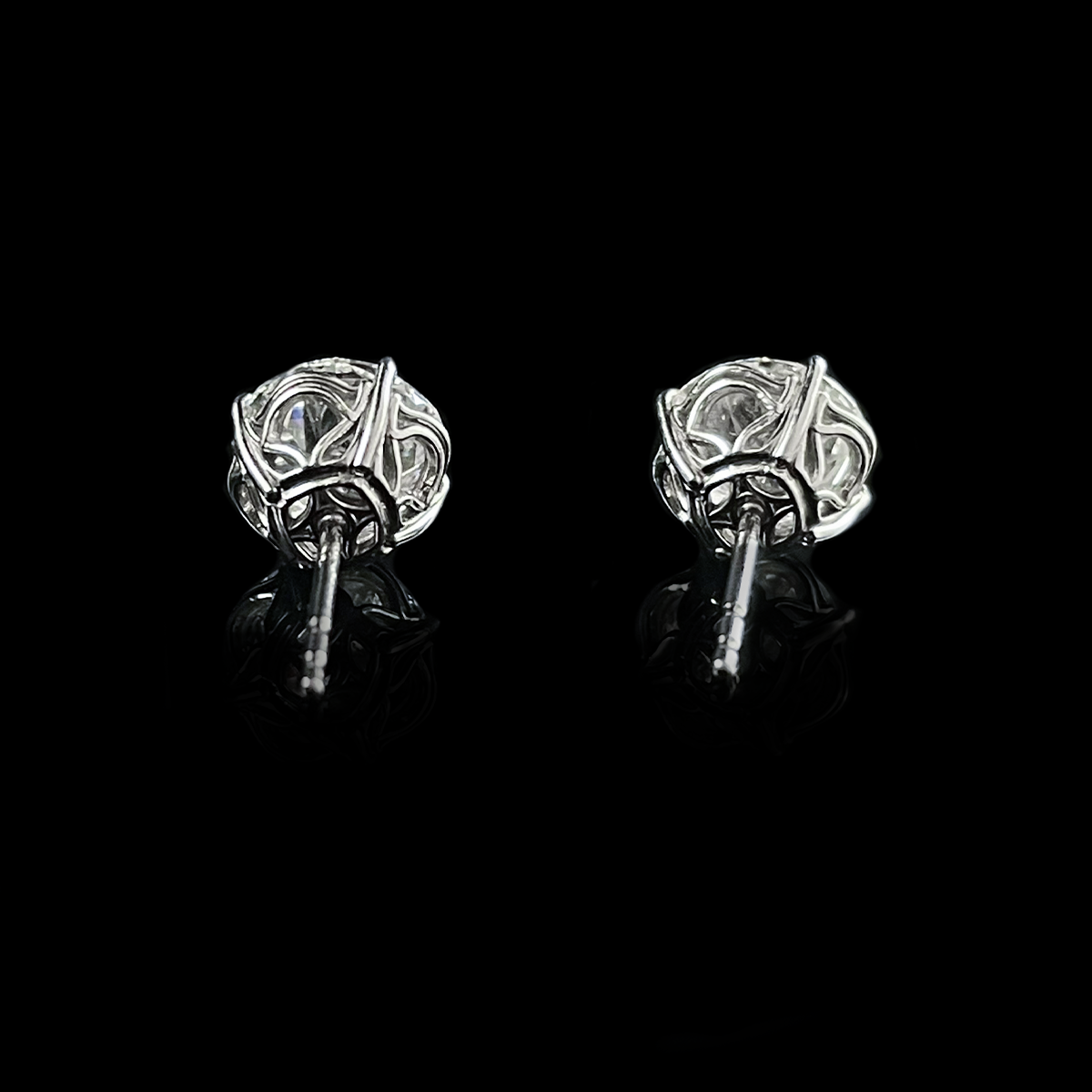 Platinum 2ct-Each Round Brilliant-Cut Diamond Studs Back.png