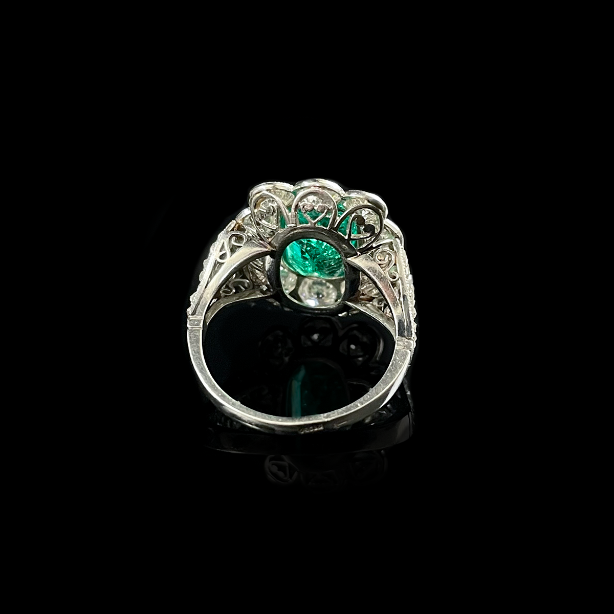 Platinum Colombian Emerald and Diamond Ring Back.png