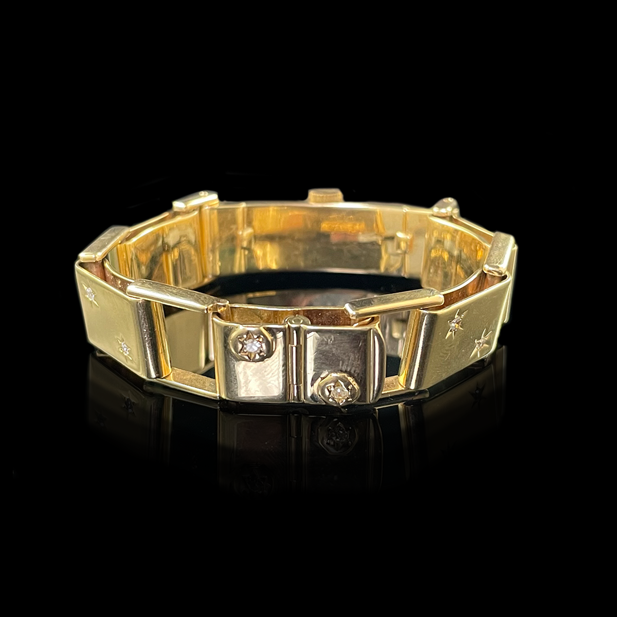 18K Yellow Gold Sapphire and Diamond Étoile Felaris Watch Back.png