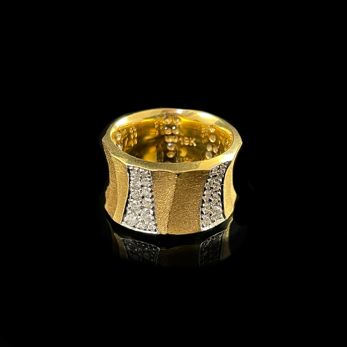 19K Yellow Gold Diamond Brutalist-Style Ring