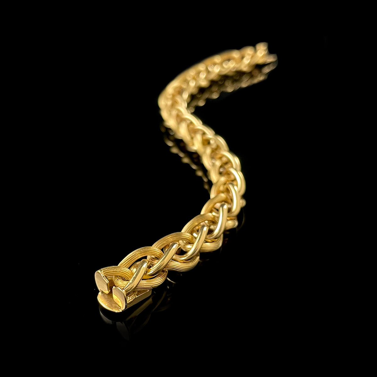18K Yellow Gold Thick Curb-Link Bracelet.png