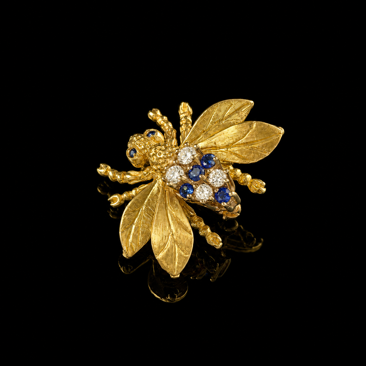 18K Yellow Gold Diamond and Sapphire Bee Brooch.png