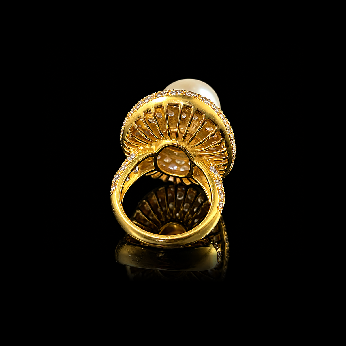 18K Yellow Gold South Sea Pearl and Diamond Ring Back.png