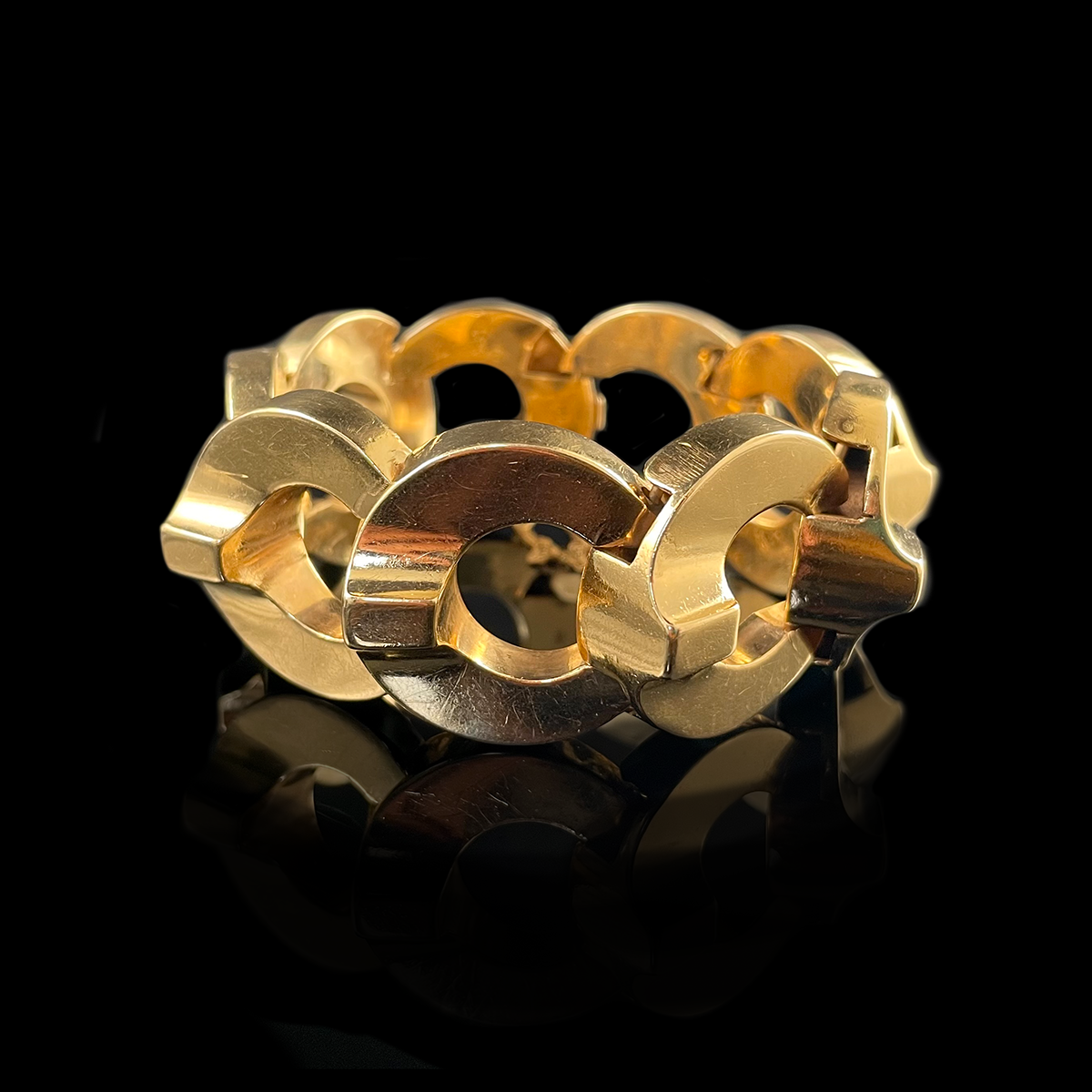 Retro 14K Yellow Gold Large Link Bracelet.png