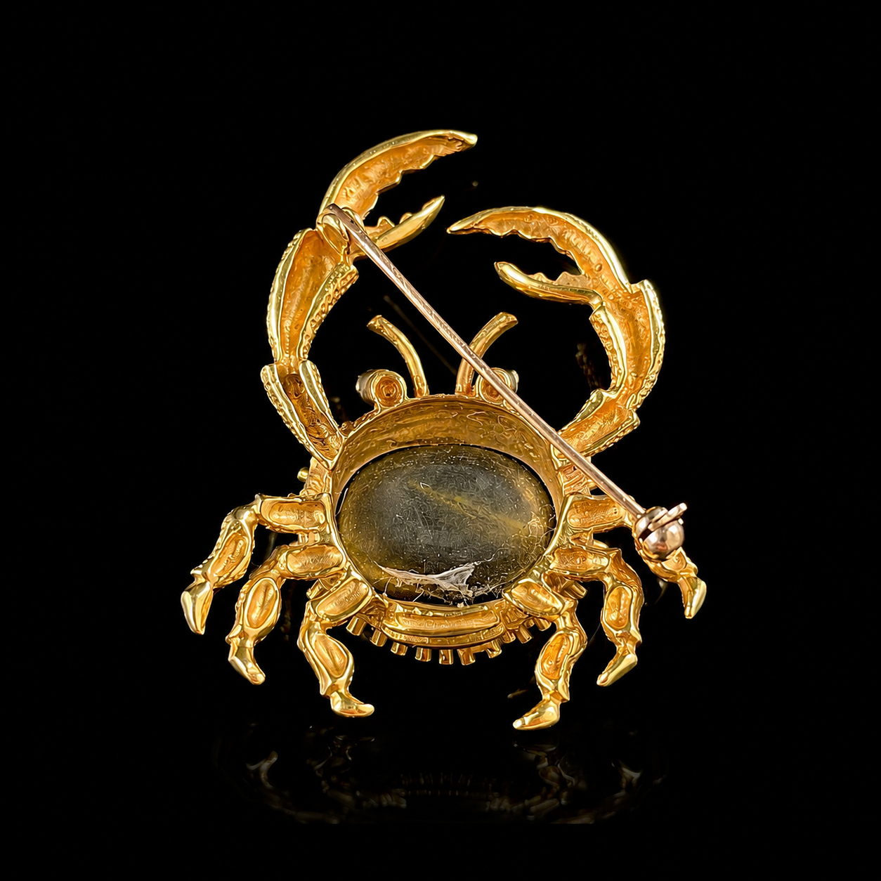 18K Yellow Gold Black Star Sapphire and Diamond Crab Brooch Back.png