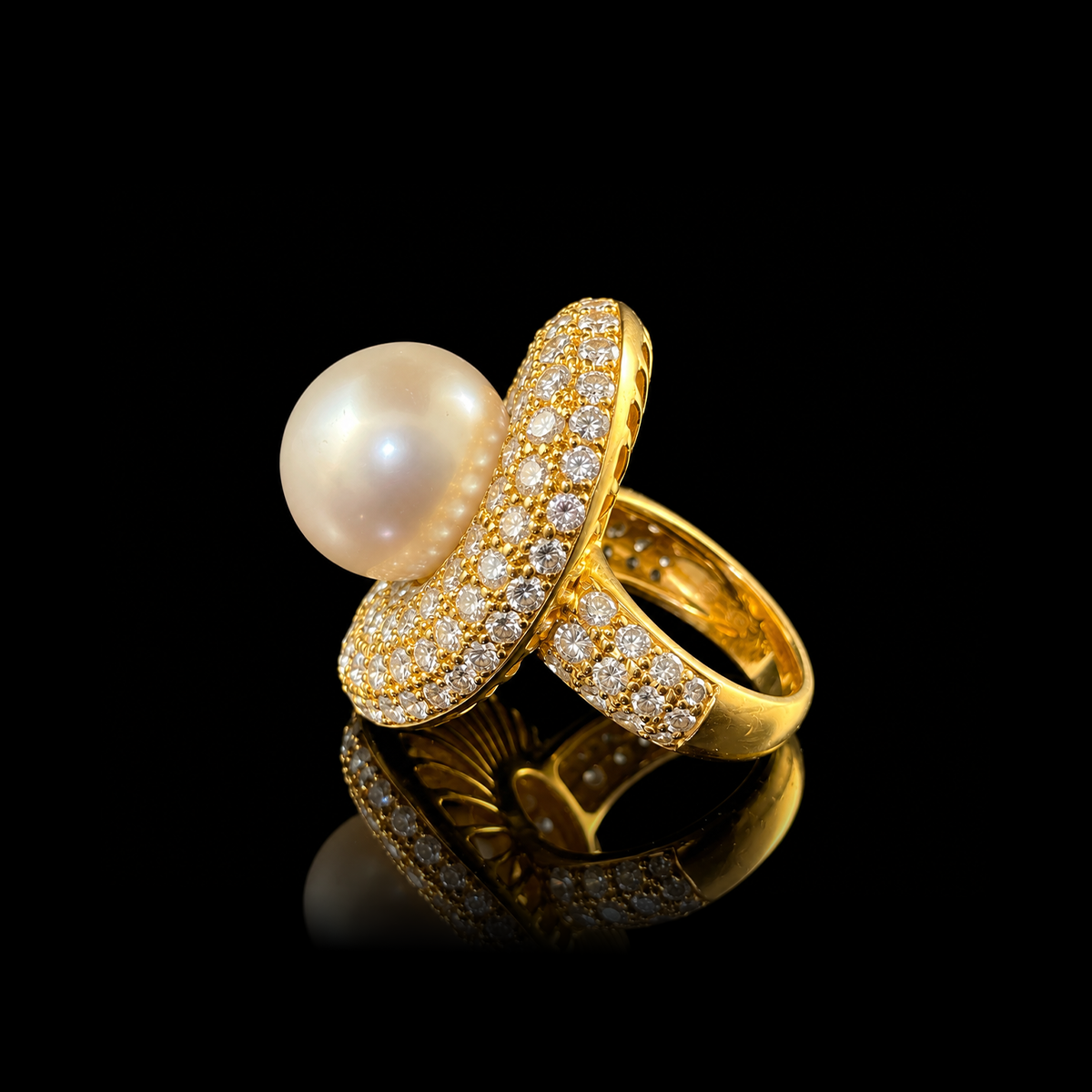 18K Yellow Gold South Sea Pearl and Diamond Ring Side.png