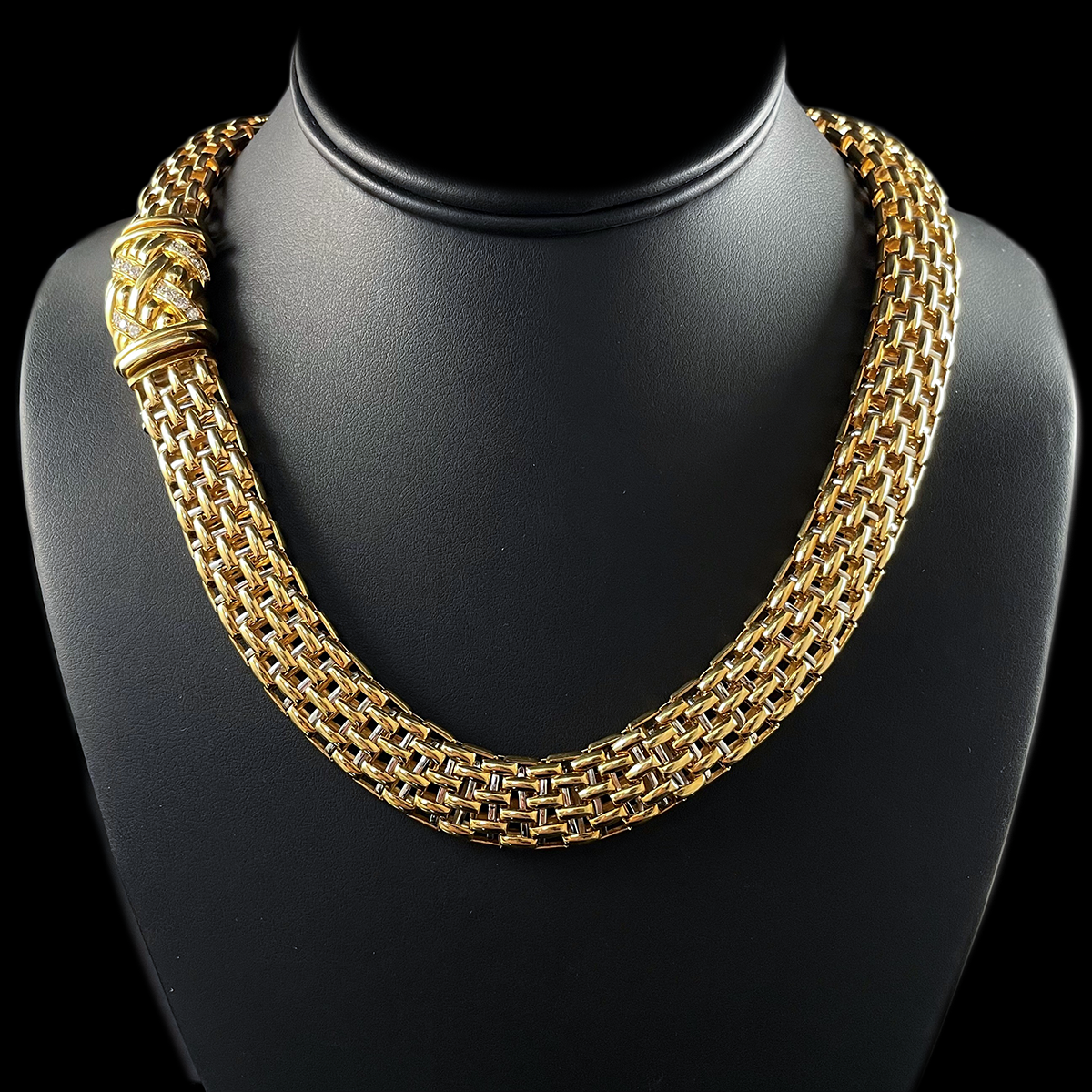 18K Yellow Gold Mesh Link Necklace signed Suna.png