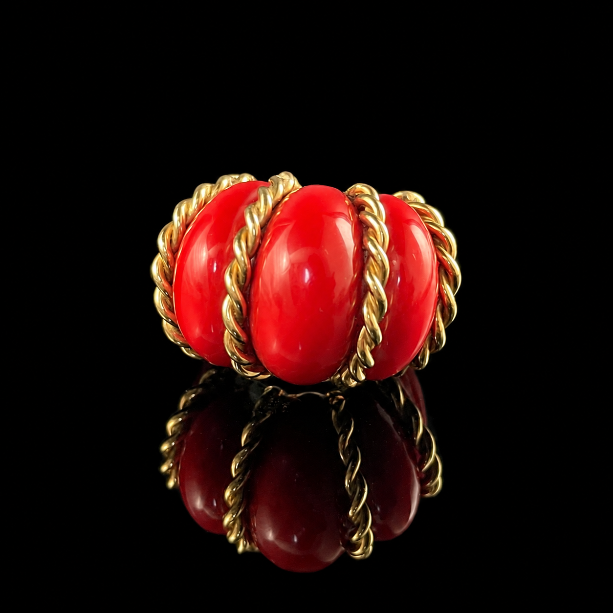 Seaman Schepps 18K Yellow Gold Carnelian Earring and Ring Set Ring.png