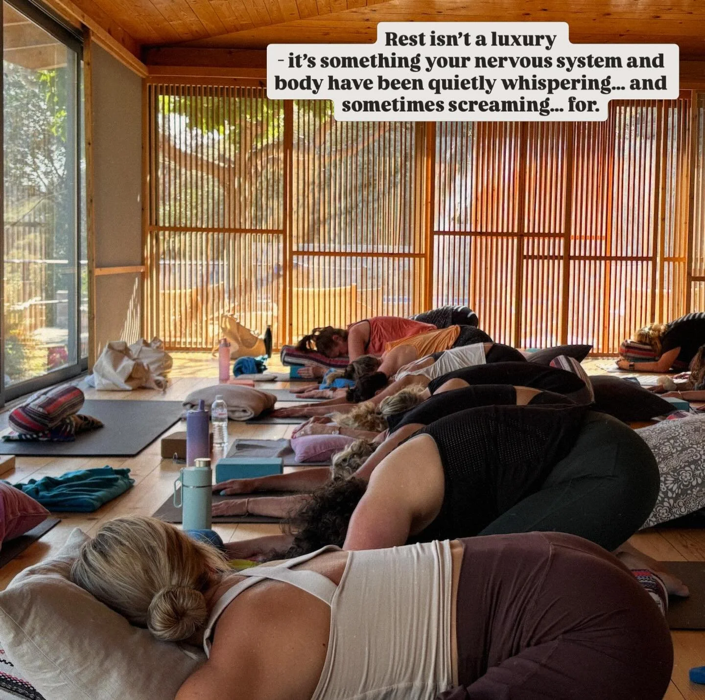 There&rsquo;s a Japanese word I recently discovered&hellip;

Y u t o r i 🤍

It means s p a c i o u s n e s s.
R o o m to breathe.
E a s e.

The intentional act of slowing down enough to actually experience your life and not rushing through it. Not s