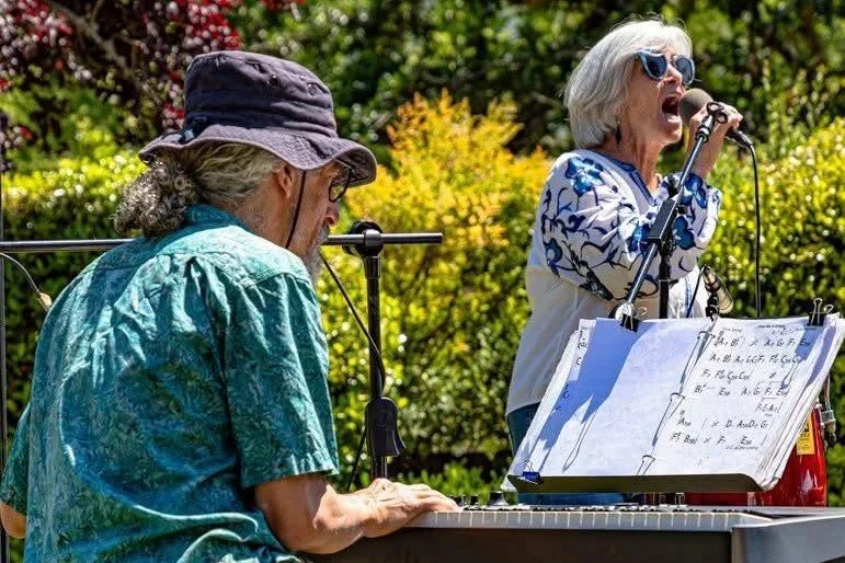 Friday Night Live Music with Sterling Vintage Jazz