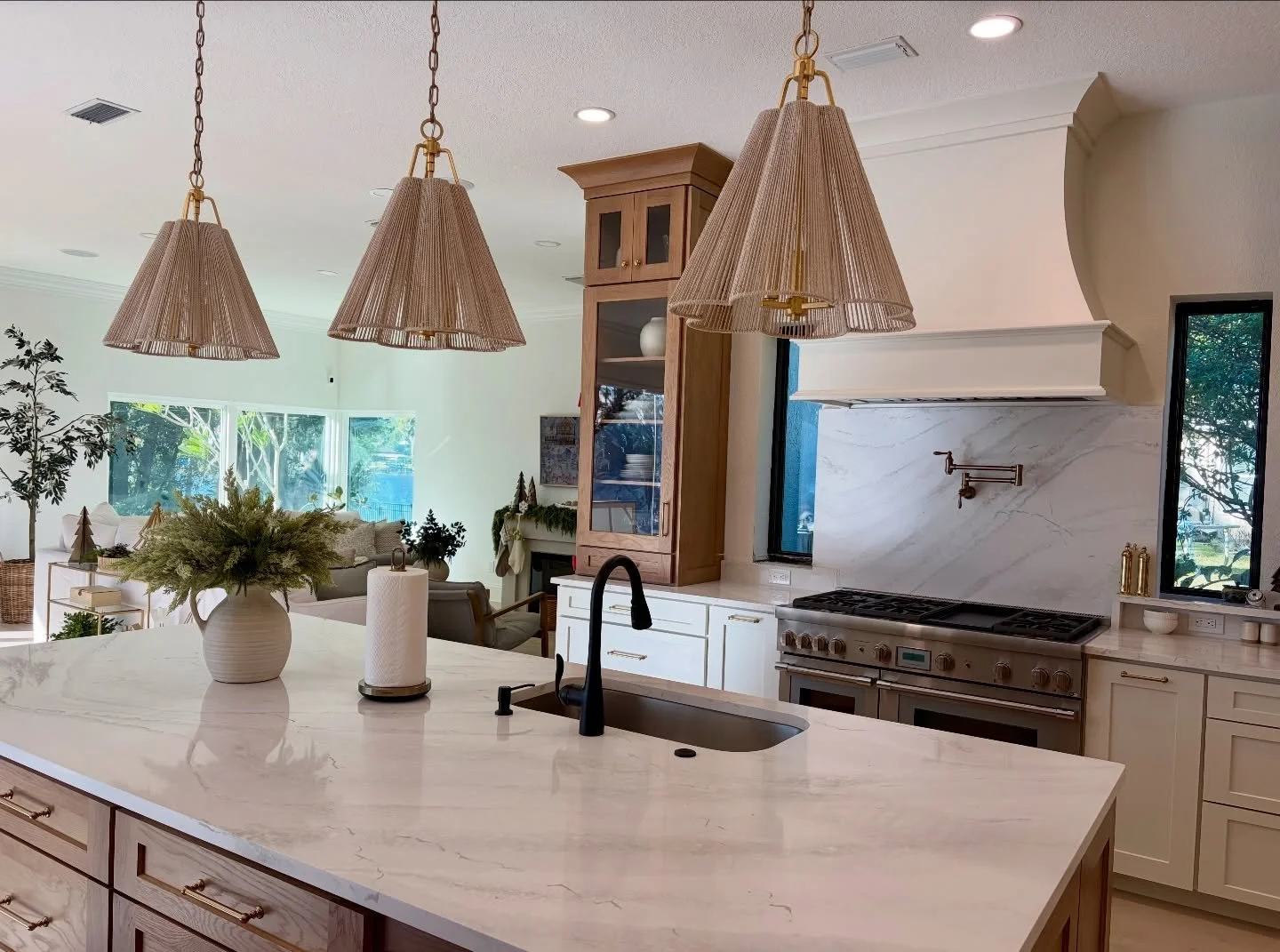 ✨ Ready for a fresh, sparkling clean home?

We&rsquo;re excited to welcome new clients with 10% OFF your first cleaning! 🧼

Now is the perfect time to book a cleaning and get to know our professional services. Sit back, relax, and let us handle the 