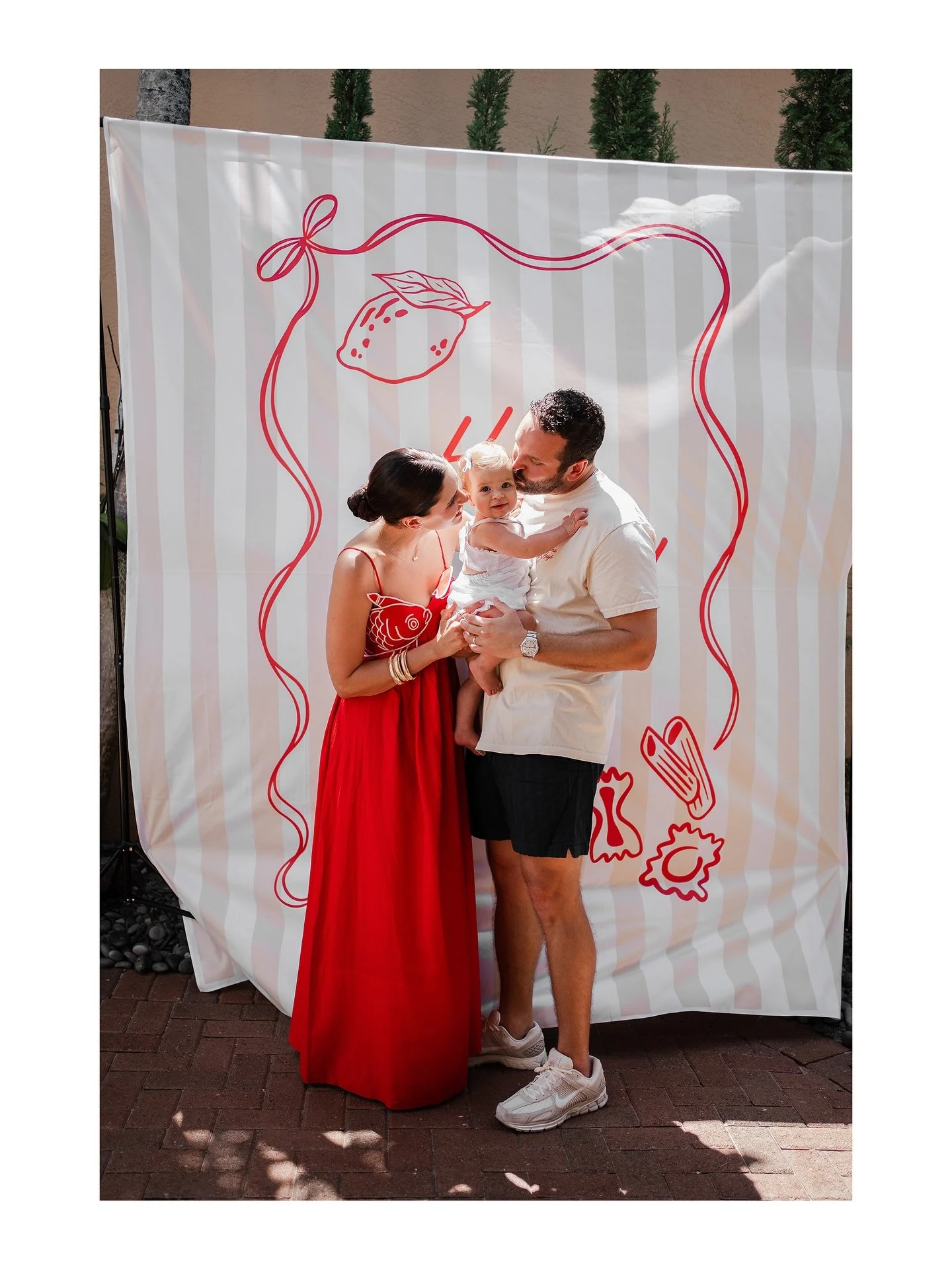 Had the honor of photographing Ava&rsquo;s first birthday 🎂 so fun to be a part of these events!
-
-
-
Book me for your next party! 
RB PHOTOGRAPHY &amp; FILMS
https://www.rbphotographyandfilms.com
South Florida photographer