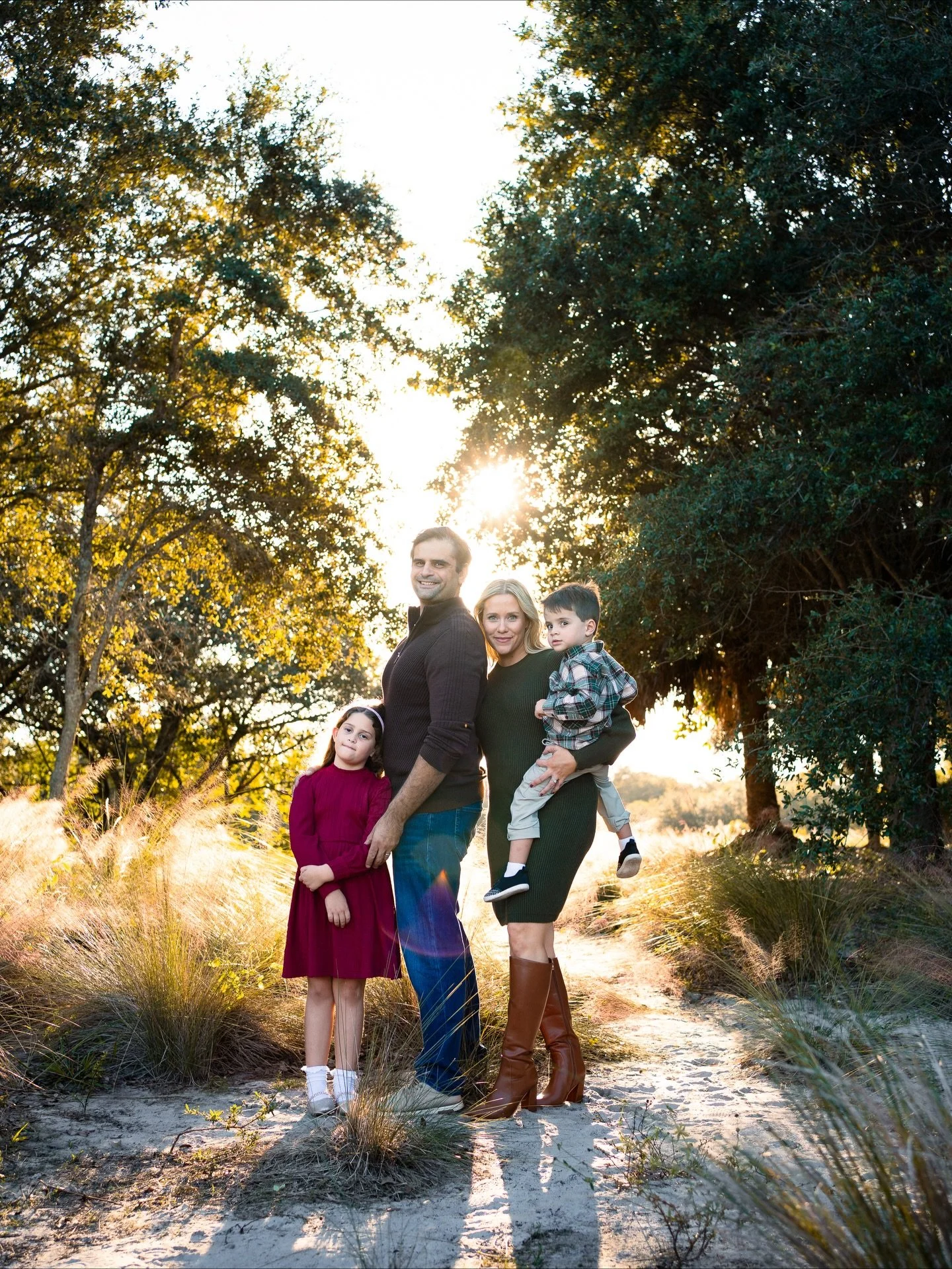 The Klein family ✨🌞🌿🌾

~~~

To book or inquire:

RB photography &amp; films
South Florida portrait photographer
Couples, family, events, lifestyle and travel https://www.rbphotographyandfilms.com/bookings