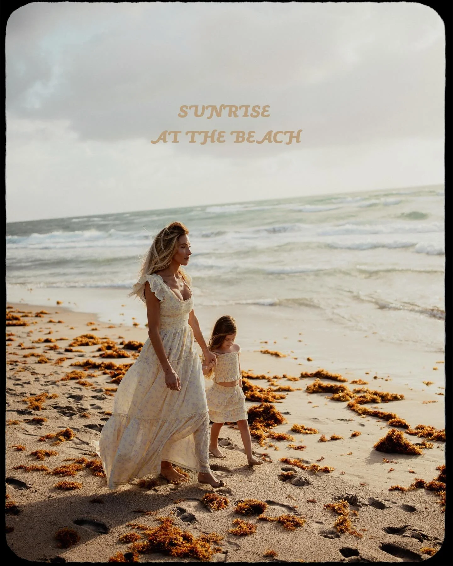 The sunrise didn&rsquo;t show off the way we hoped&hellip; but this family didn&rsquo;t need it. They brought all the light with them ✨

#sunrisephotography #familyphotos #family