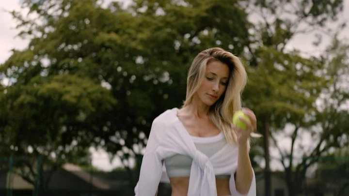 So ready for @rolandgarros in Paris 🎾✨🗼

🎥: @richardbeaber 

#tennis #tennisvideo #inspo