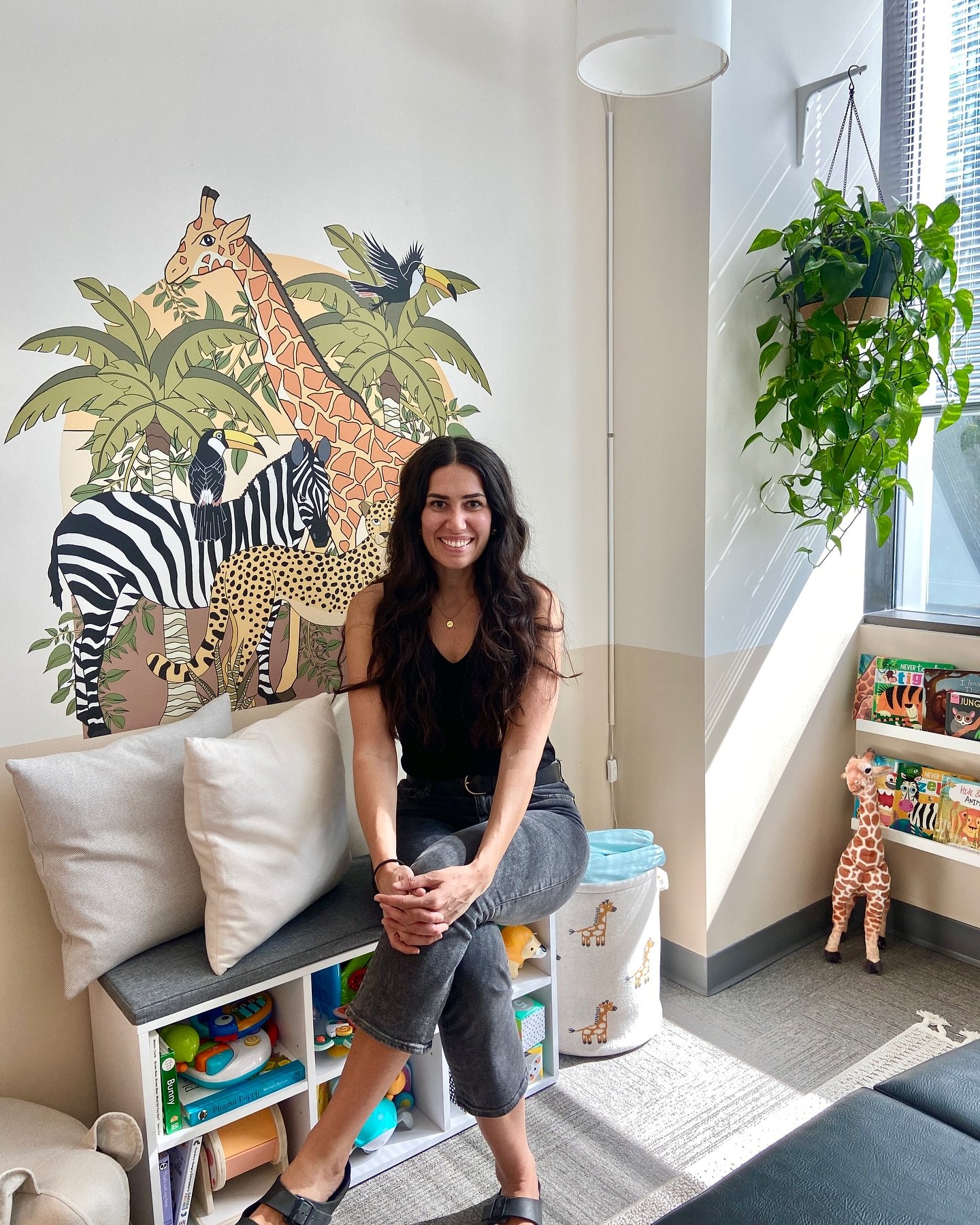🧸 Hi! I&rsquo;m Dr. Jenine - a prenatal, postpartum and pediatric chiropractor in Vancouver &amp; Burnaby, BC. I help families with little ones feel confident navigating milestones, and have a positive pregnancy and postpartum experience through inf