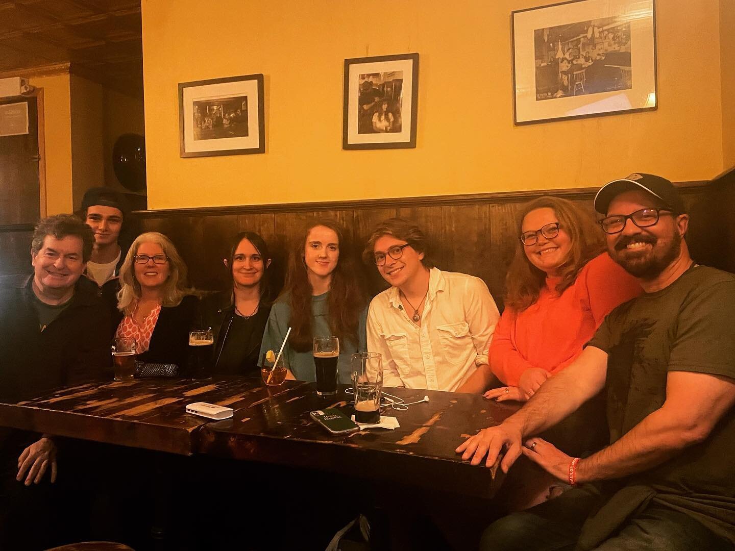 ☘️ What is the &ldquo;cusp&oacute;ir&rdquo; of GAELTACHT NYC? To find the best pour of Guinness in Manhattan! ☘️

We think we have an idea of the winner&hellip;wanna know which spot? Join GAELTACHT NYC to speak in Irish every two weeks and enjoy a Gu