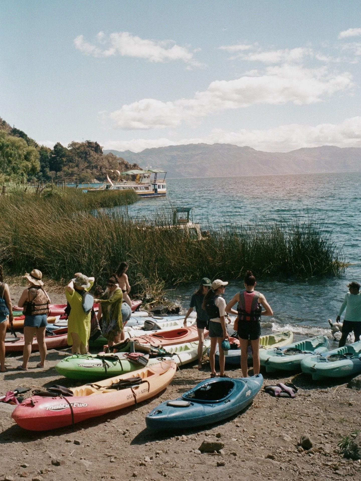 What the days look like on our elemental retreat&hellip;

🌟Morning meditation, breathwork + embodied yoga
Nourishing breakfast + quiet time

🌟Spacious midday for rest, journaling, time in nature, or simply being. 

🌟Optional afternoon workshops + 
