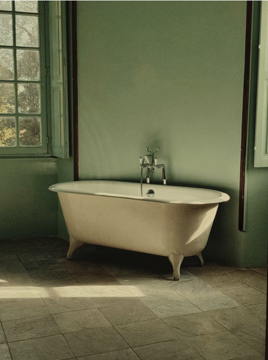 ROOM 1 THAUVENAY.png