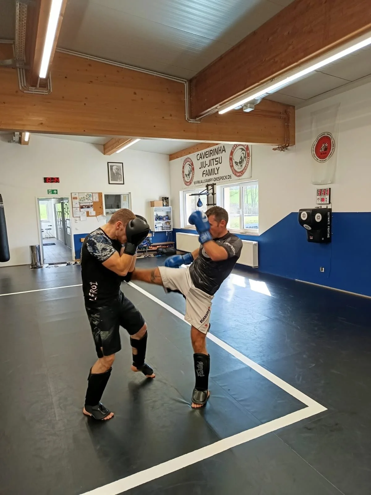 Heute Morgen waren ein paar von uns beim Allkampf Sparring beim @tkd_jj_allkampf_diespeck 🥊  Nach Aussage der Jugend war es sehr geil und hat viel Spa&szlig; gemacht 🔥