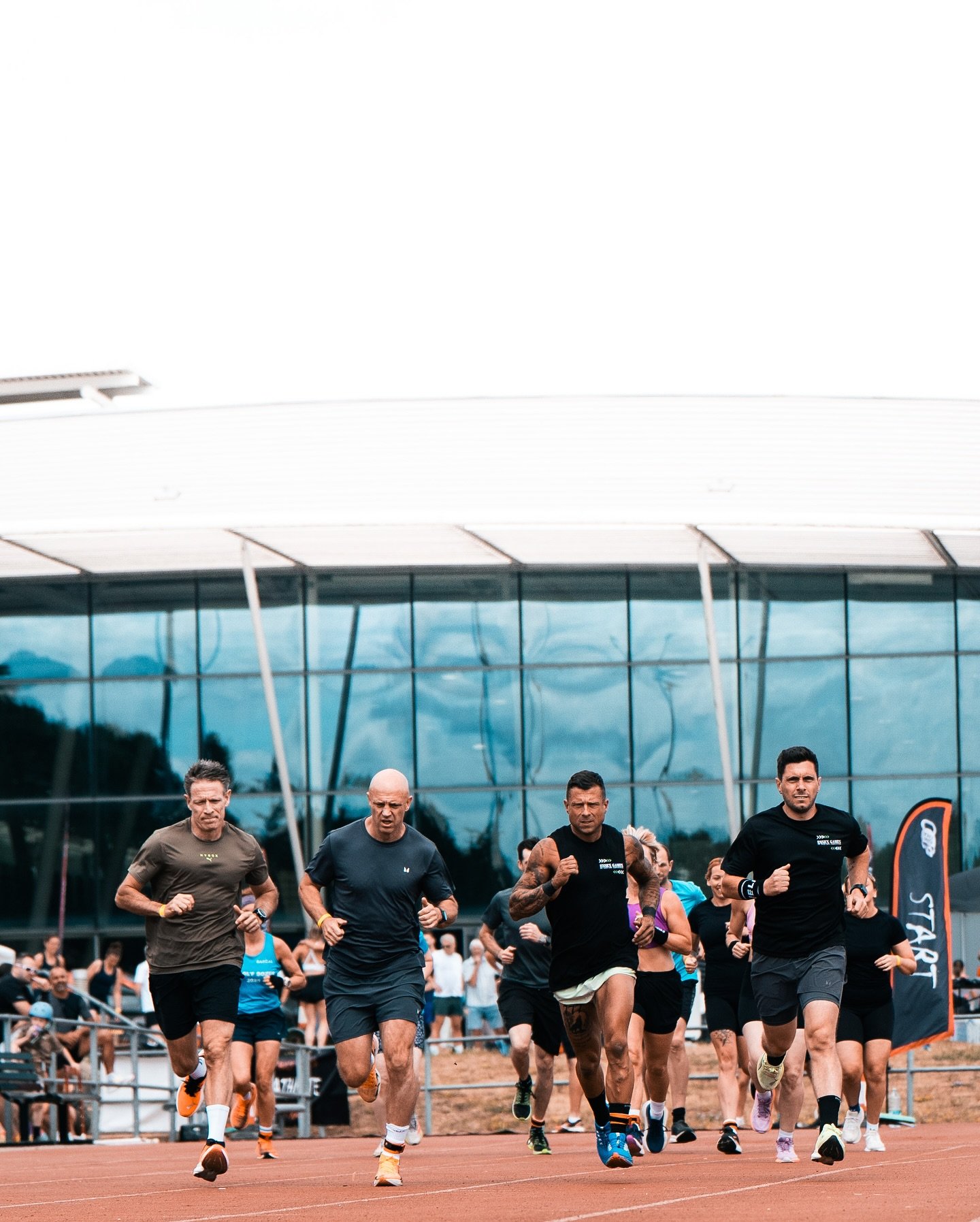 Coming in hot 🔥
.
.
#deadlydozen #fitnessracing #fitness #trainanywhereraceeverywhere