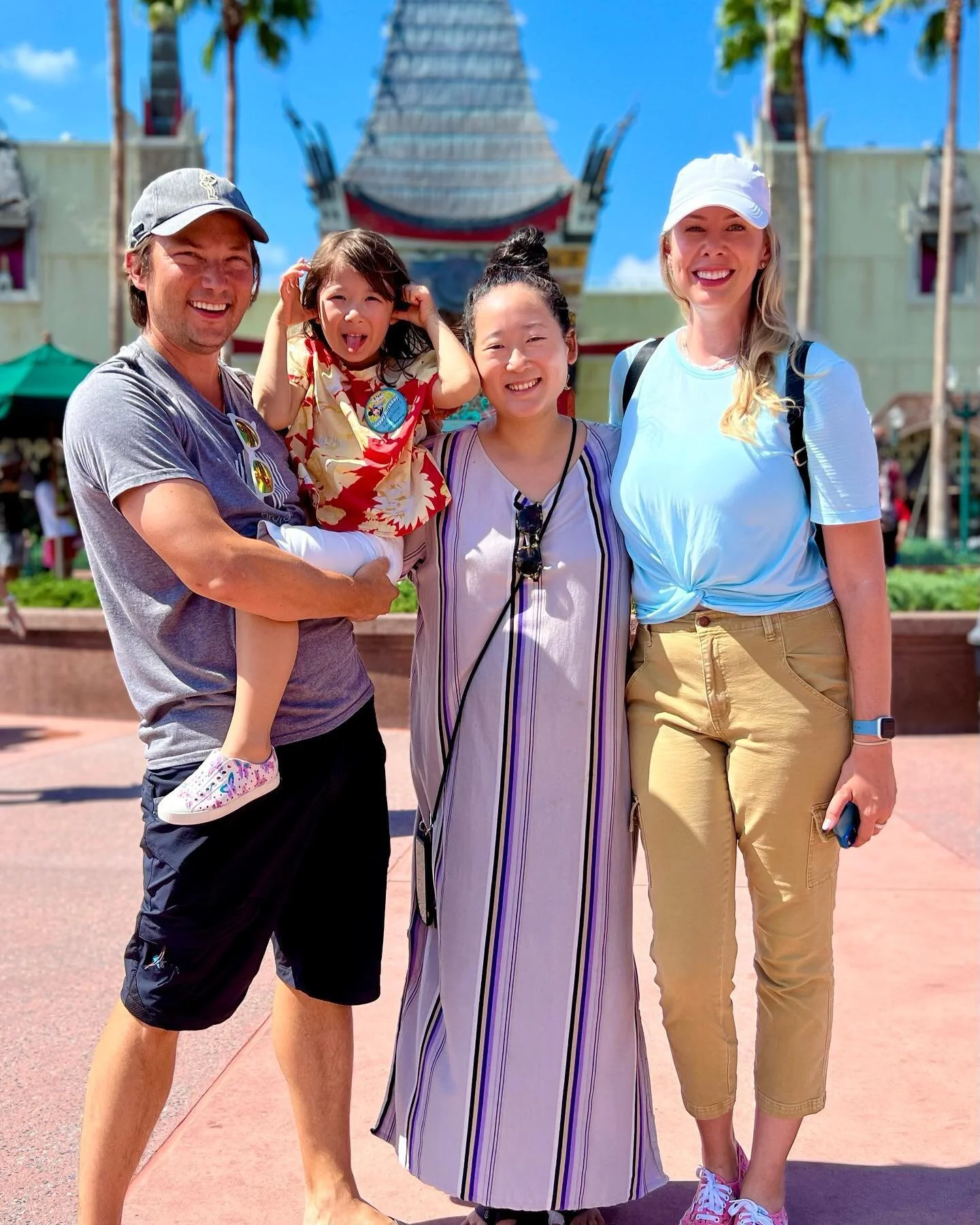 ✨ swipe ⬅️ to see what a magical time this incredible family had with their IPA Ally! 
.
.
.
.
#inparkassistanceatdisney #waltdisneyworld #hollywoodstudios #disneyguide #luxurytravel #fivestars #tourism #disneyhacks #personalassistant