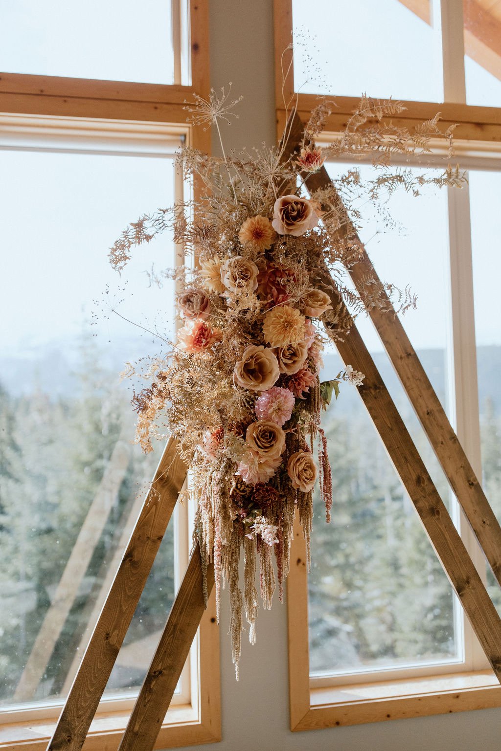 keep floral_vancouver island florist_farm to table flowers_ethical florals_discover our services_gallery 06.JPG