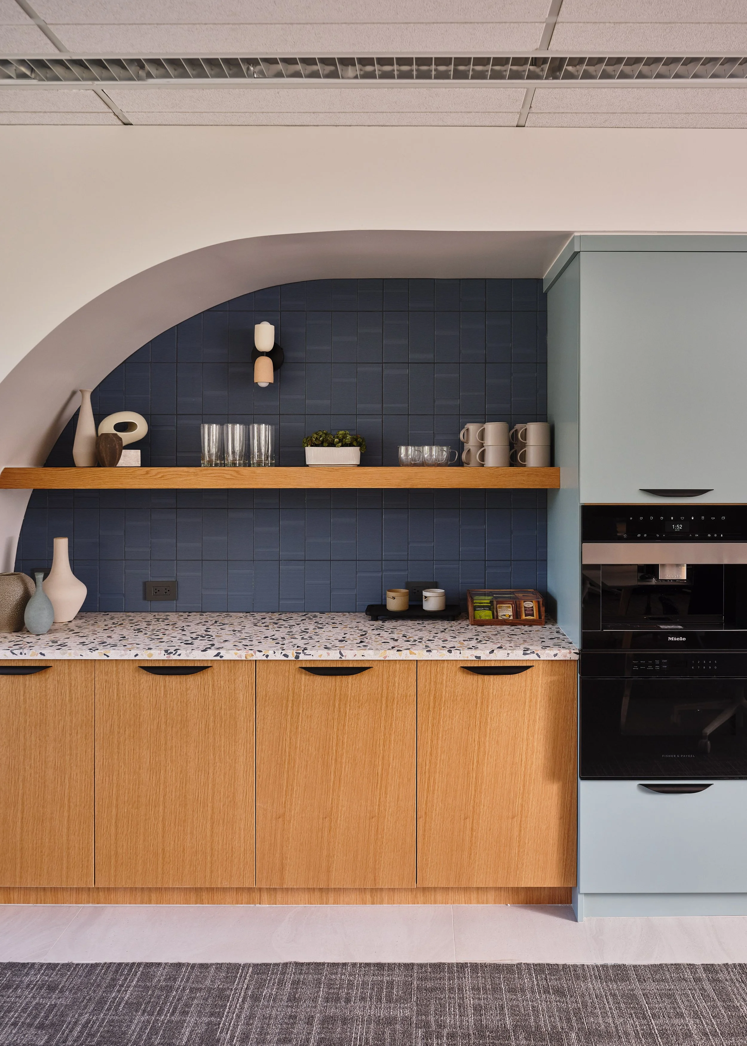 KITCHEN AREA (5).jpg