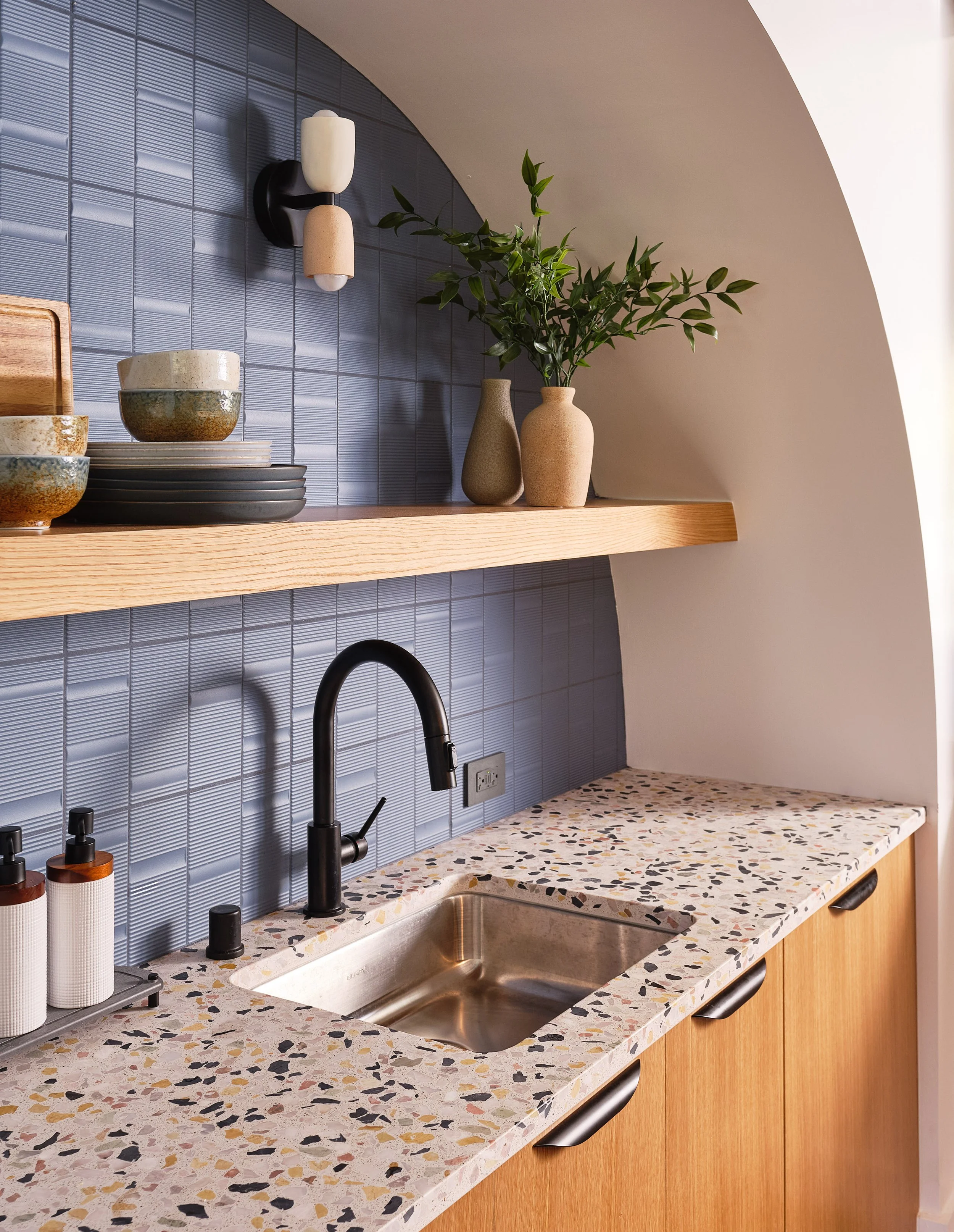 KITCHEN AREA (8).jpg