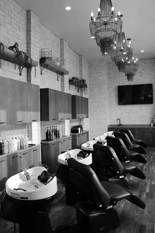 L'evation Salon, business photo 2