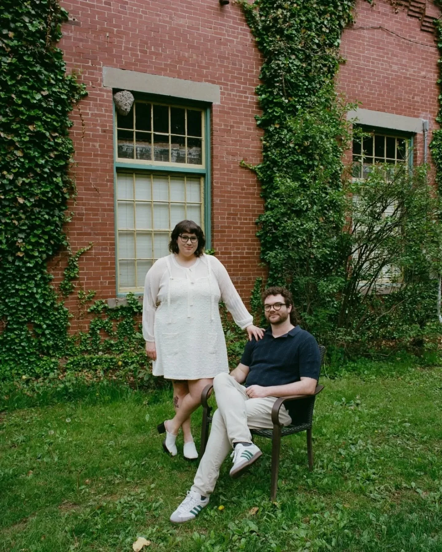 Tara and AJ at @pumphousebnb 😍 it basically felt like being away at summer camp with these two 🤍
.
.
.
#phillywed #philadelphiaweddingphotography #2027bride #2028bride #njweddingphotographer