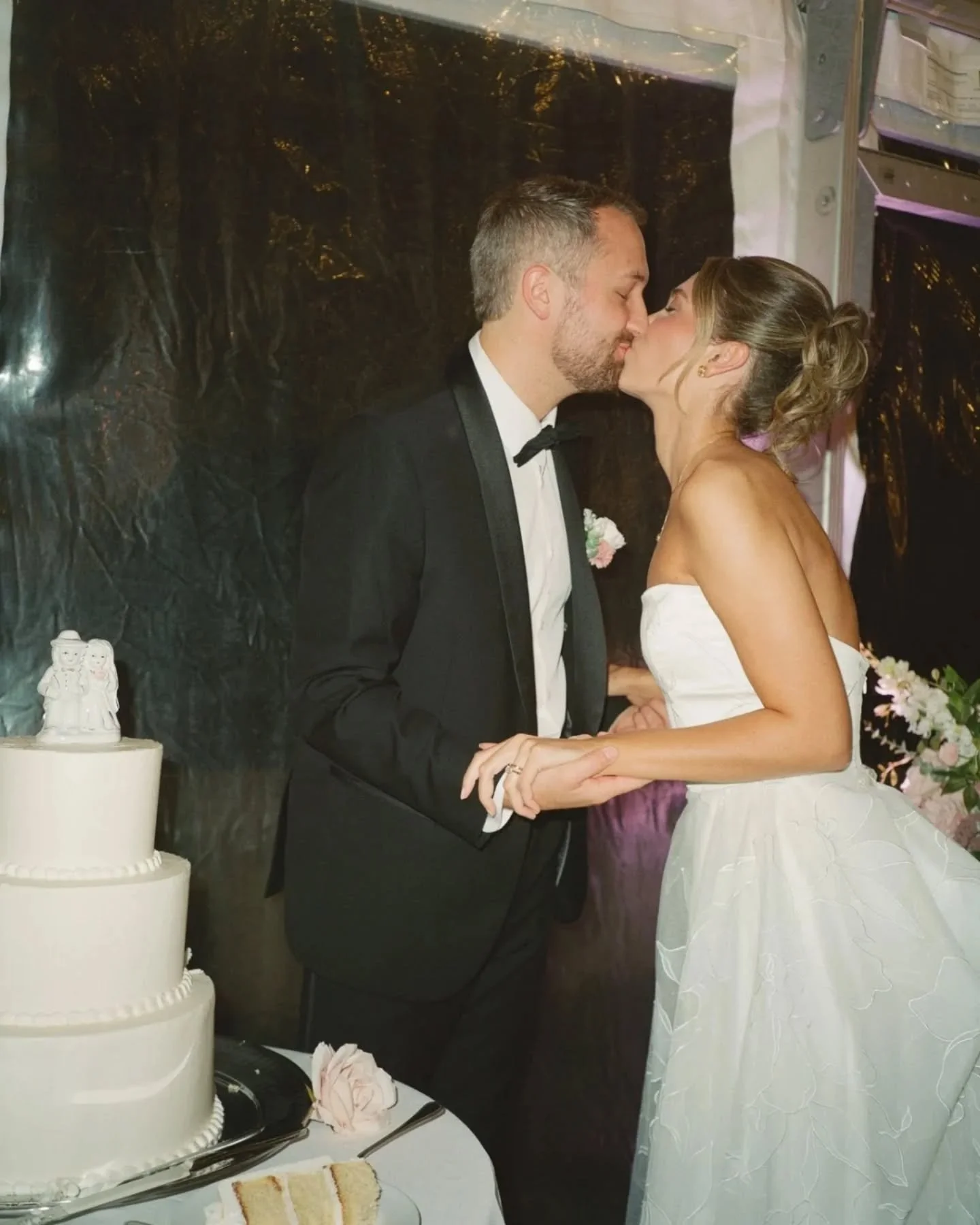 Candids and details from weddings across the East Coast + Midwest //
.
.
.
#phillywed #philadelphiaweddingphotography #2027bride #2028bride #njweddingphotographer