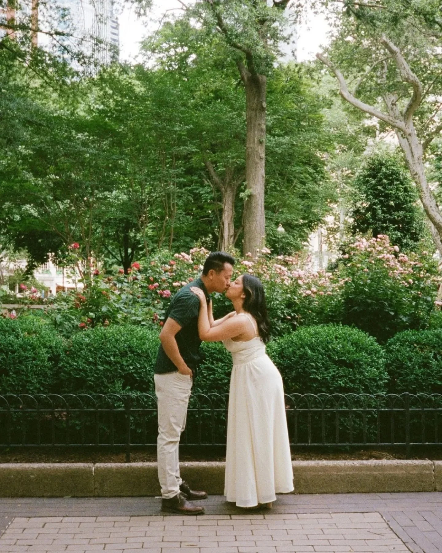 Angelica + Edward in the park 🙂 I love my job! I love my couples! It's been such a great season so far. 💕 
.
.
.
#phillywed #philadelphiaweddingphotography #2026bride #2027bride #njweddingphotographer