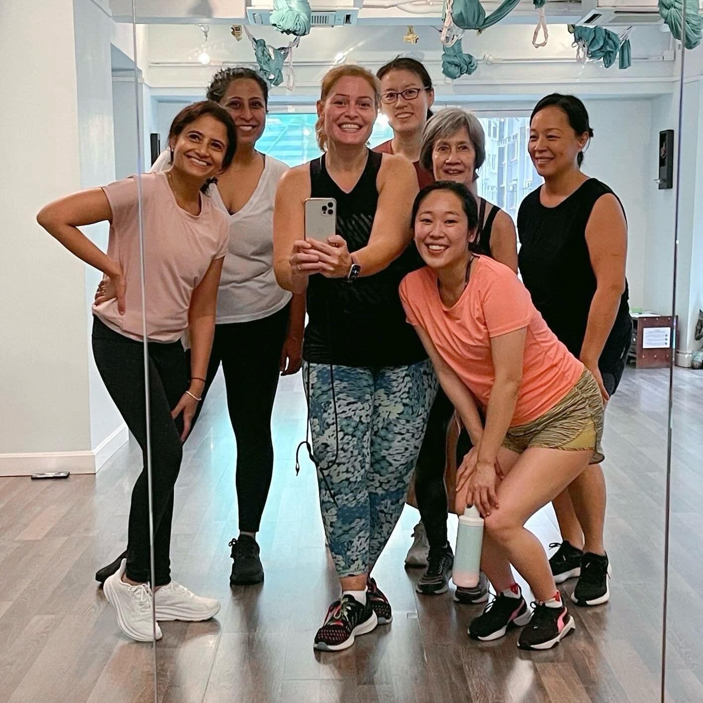 ✨NEW TIME SLOT ADDED✨ Zumba Dance with Luci is perfect for every body💃🏻

👉🏻 Wednesday 12:30-1:30pm
👉🏻 Saturday 3-4pm (Starting from 25 May!)

Luci 的 Zumba 課讓您體驗有趣而充滿活力的舞蹈鍛煉，在熱情洋溢的音樂中，跳躍、旋轉和放鬆自己。

Having already taught in Brazil, Germany and in 