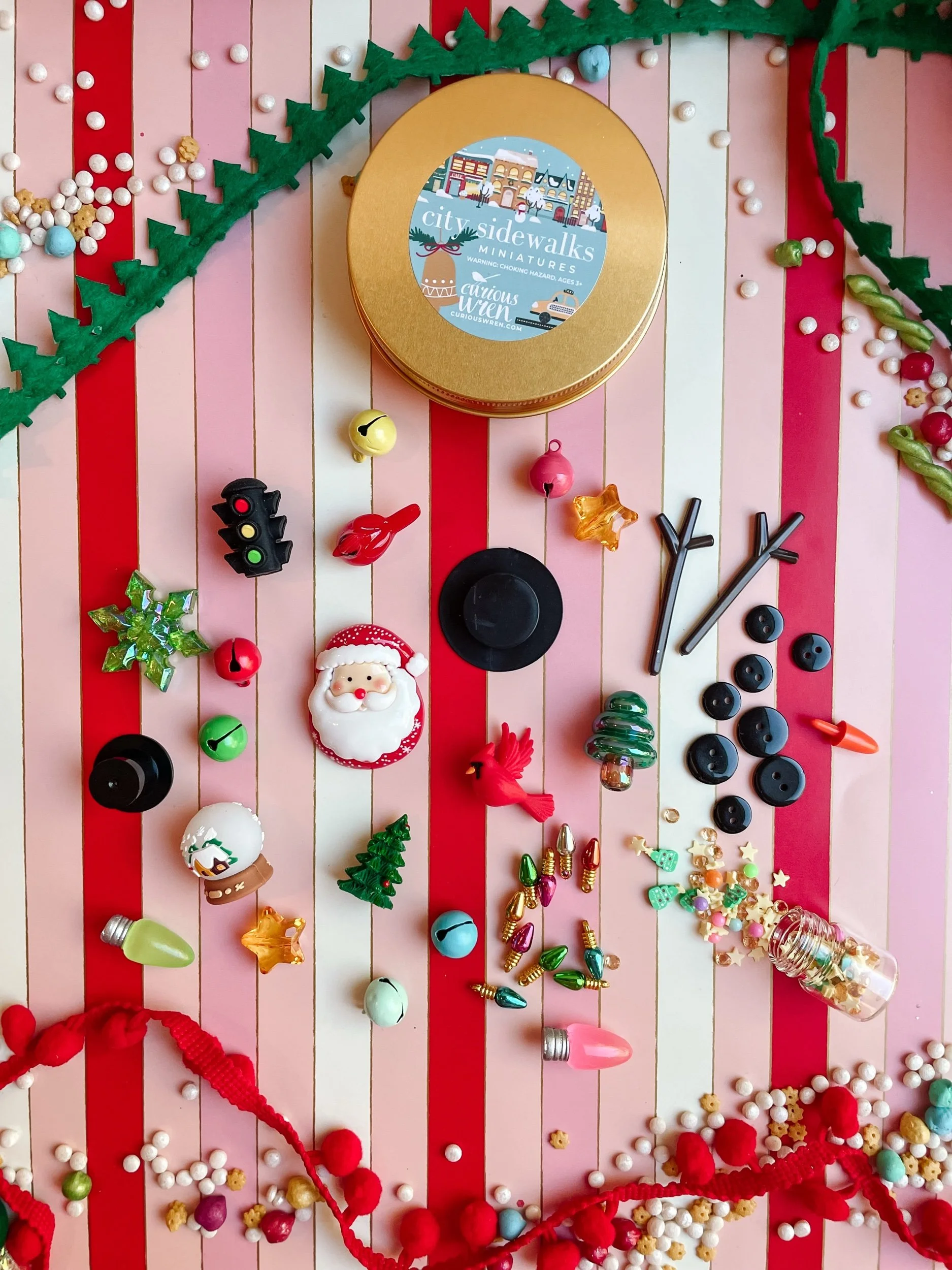 city sidewalks I-spy miniatures