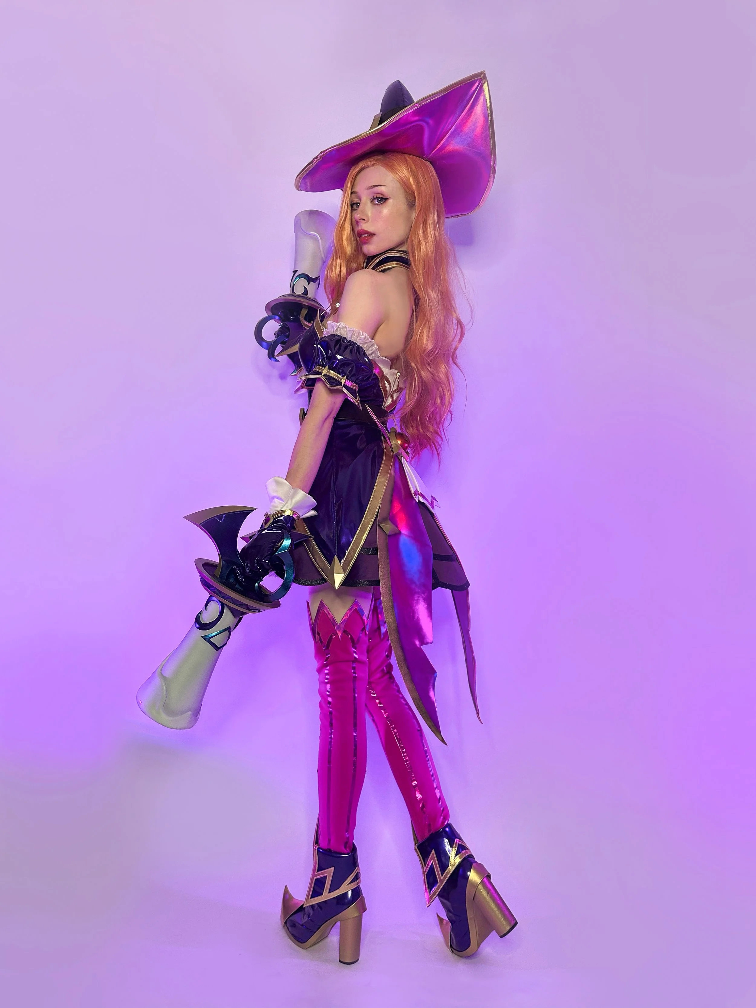 Bewitching Miss Fortune (League of Legends)