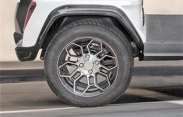 HDK-evolution-D5-tyres.jpeg