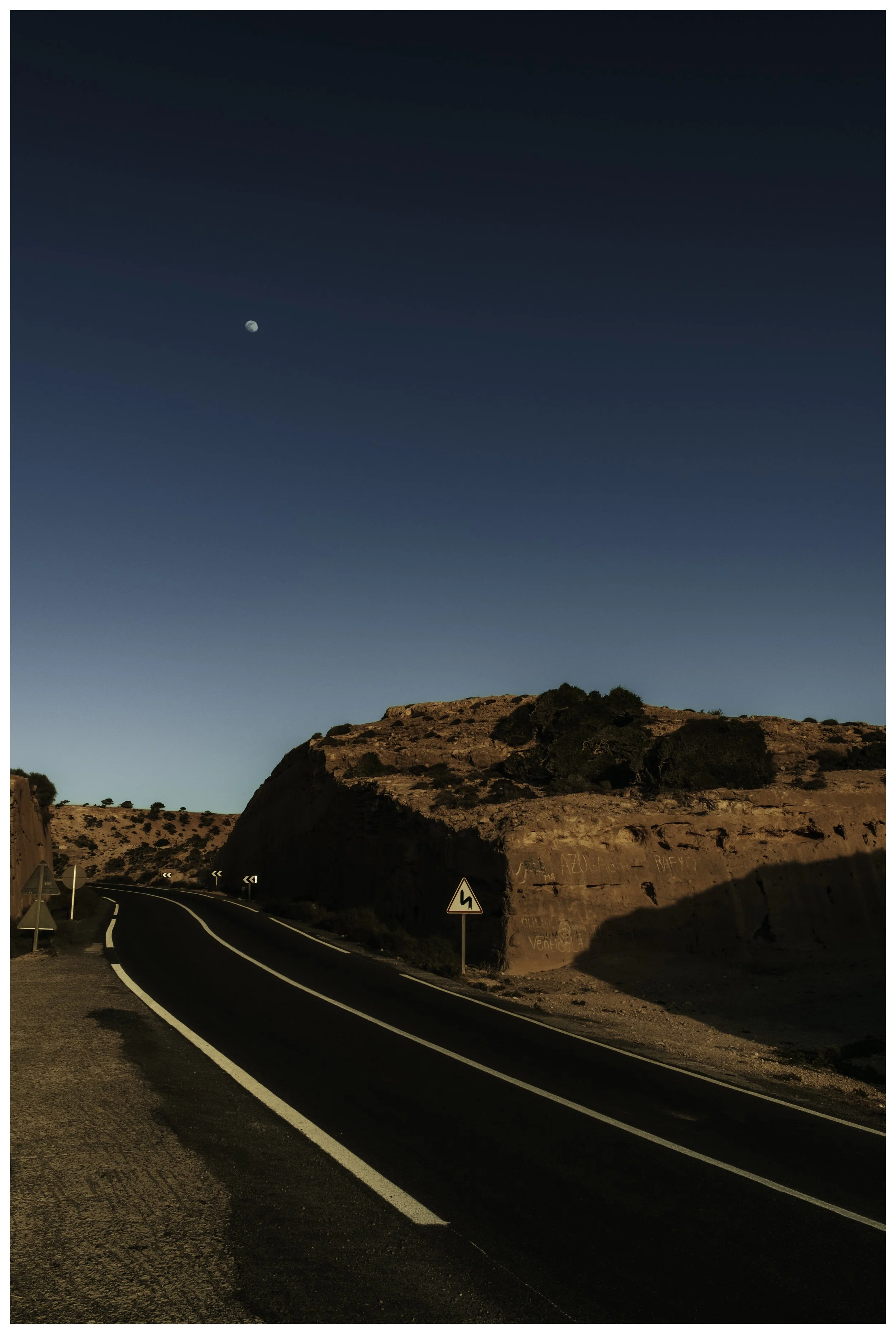 Road to imsuaone.jpg