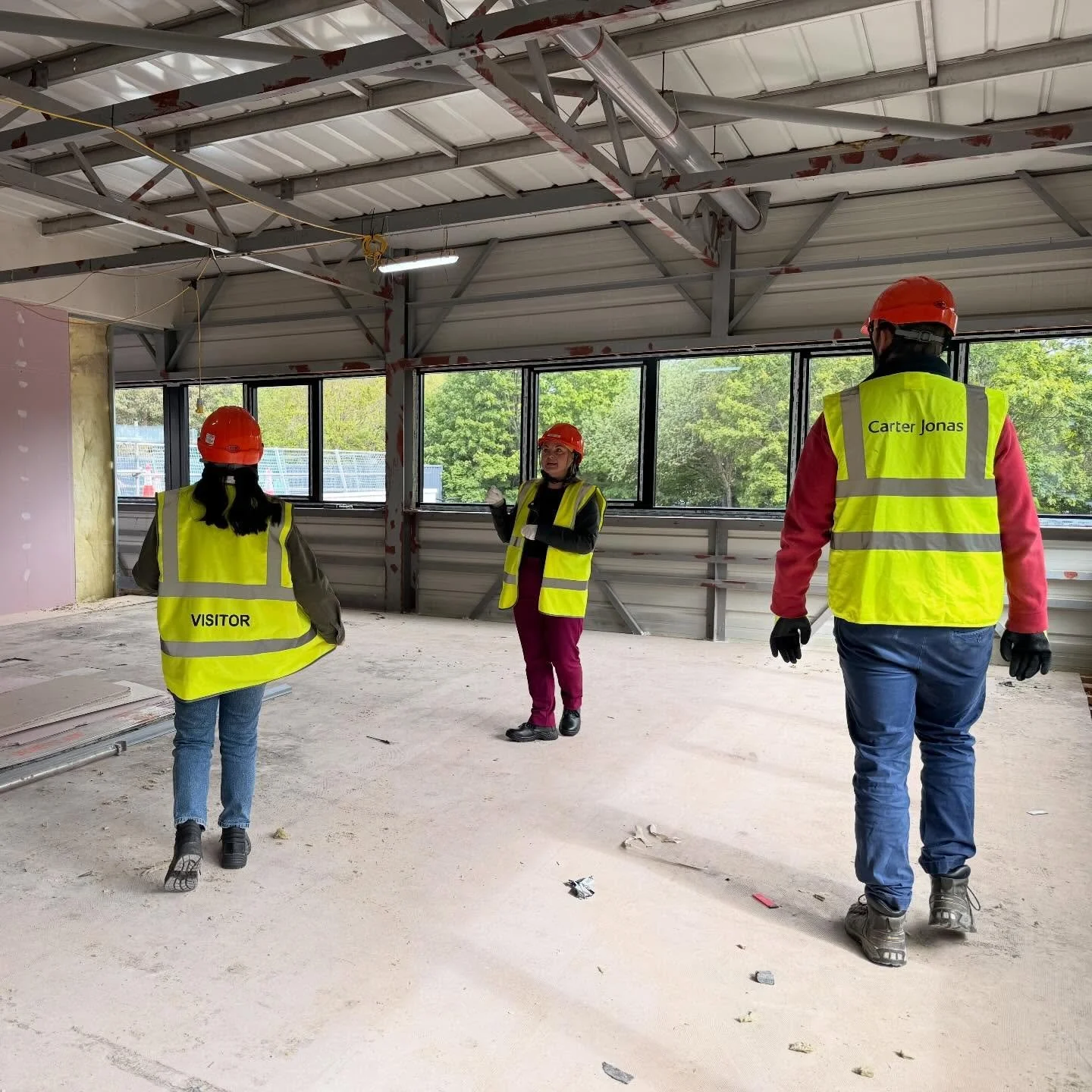 You&rsquo;ve got to love a hard hat, behind the scenes visit. 

This time it was with the lovely team @warwicksciencepark and @carter_jonas_llp. I&rsquo;m thrilled to be working with them on some collateral for Vanguard Centre, a new life sciences an