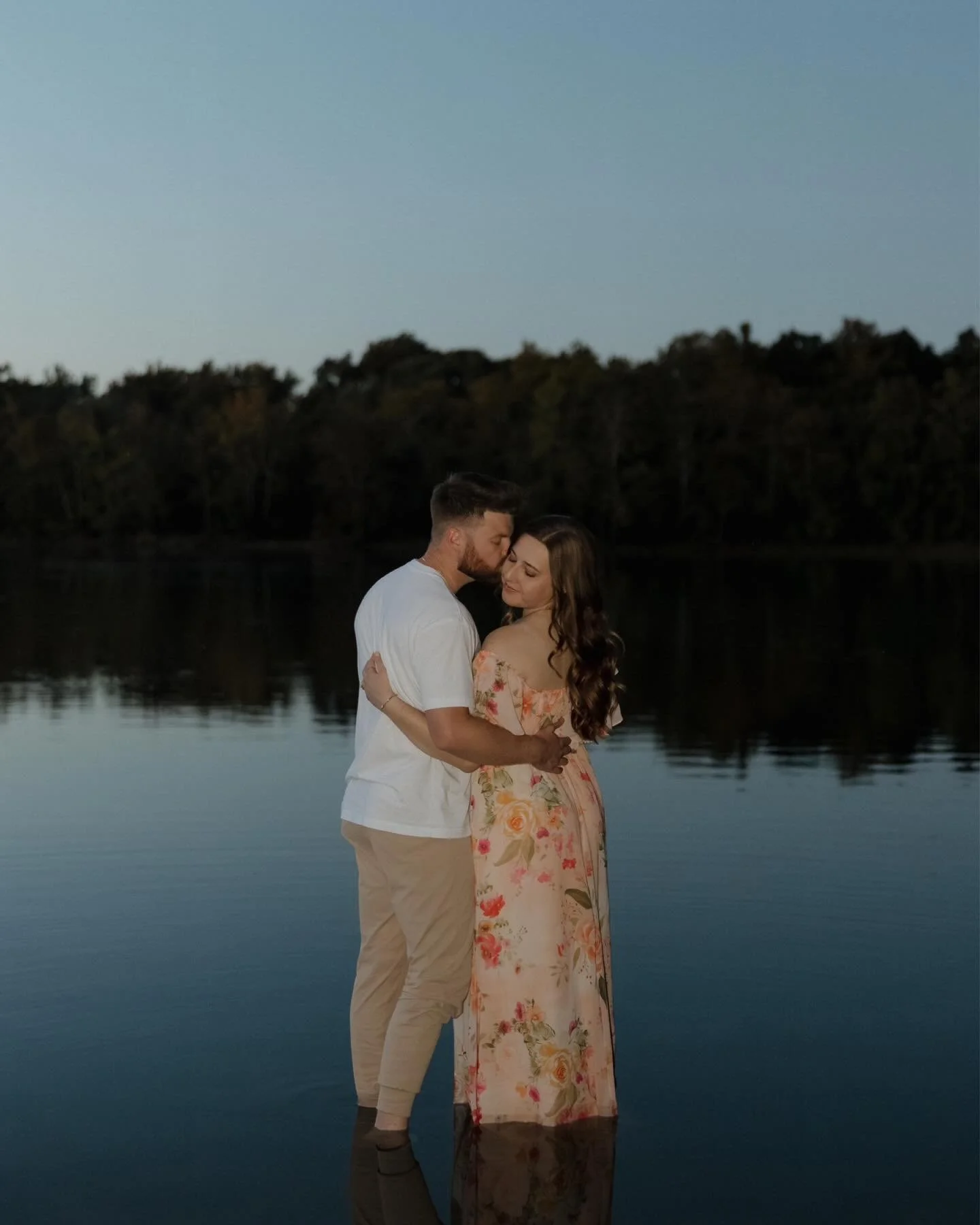 Obsessed with these blue hour portraits ✨