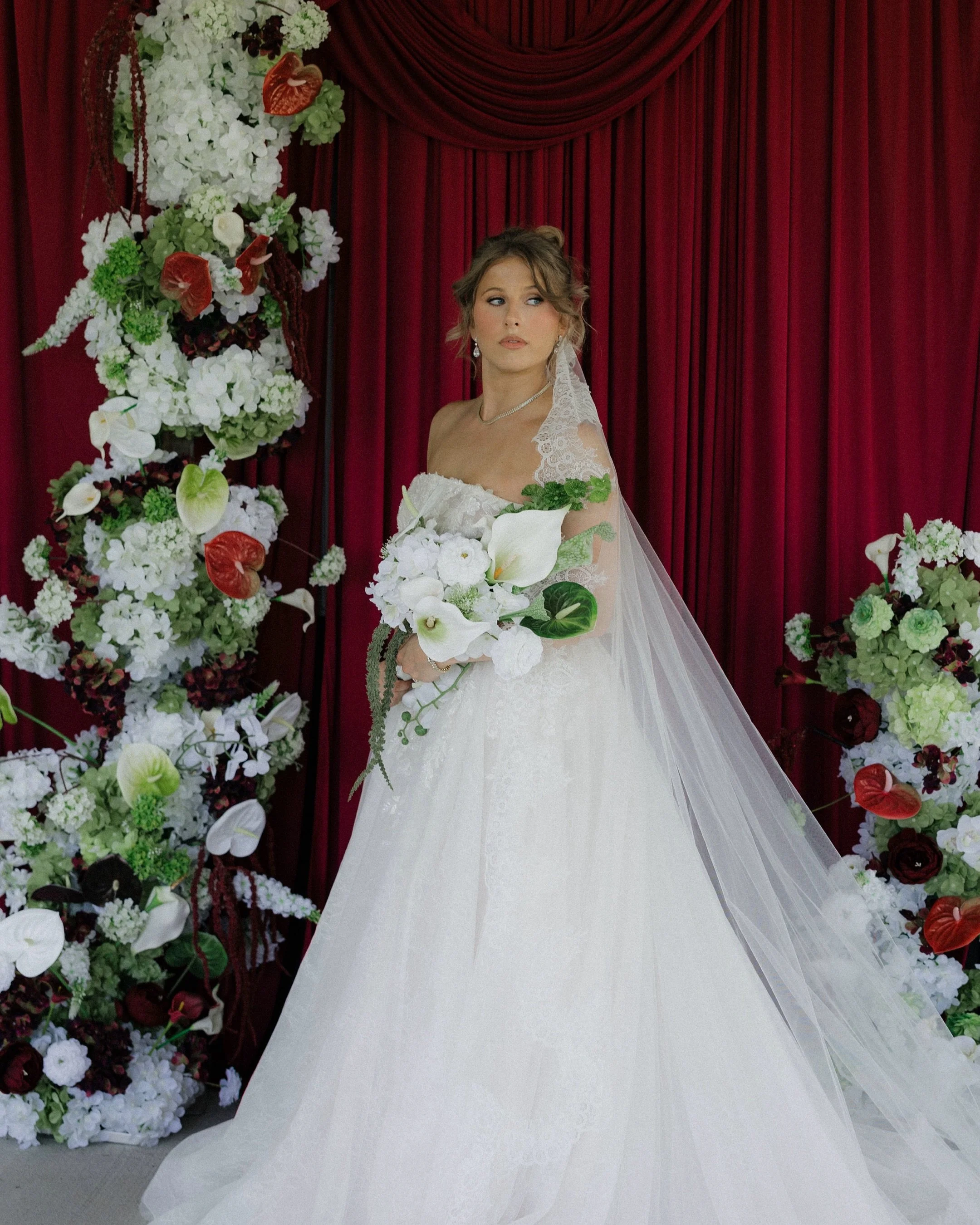 A mix of digital and film for these beautiful bridal portraits ✨
.
.
. 
Photo: @sambeasley_photos 
Event Planner: @eventsbyoliviagrace
Venue: @flatcreekfarmsllc
Dresses: @blovedboutique
Host: @jjphotoandfilm
Content Creation: @thesociallocket
Station