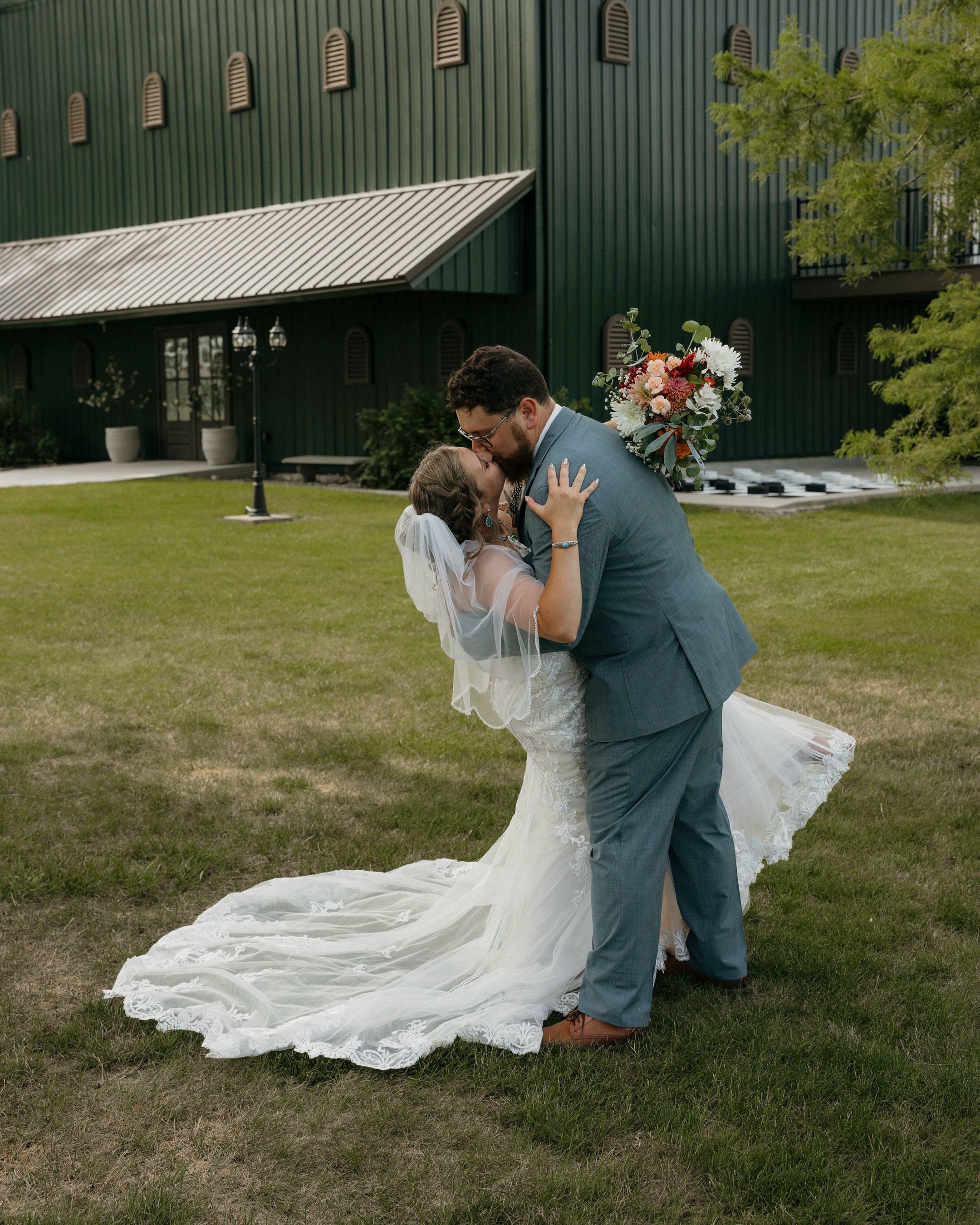 A stunning 4th of July wedding! A mix of digital and film for these two. A beautiful day ending with fireworks - of course! ✨ 
. 
. 
. 
Keywords: wedding photographer, wedding photography, Indiana photographer