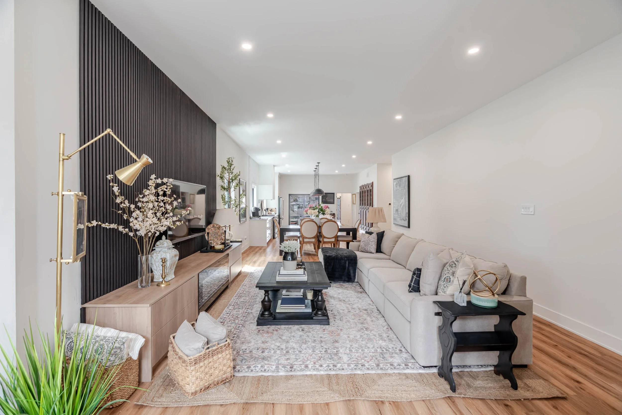 12 Viewmount Dr-17.jpg