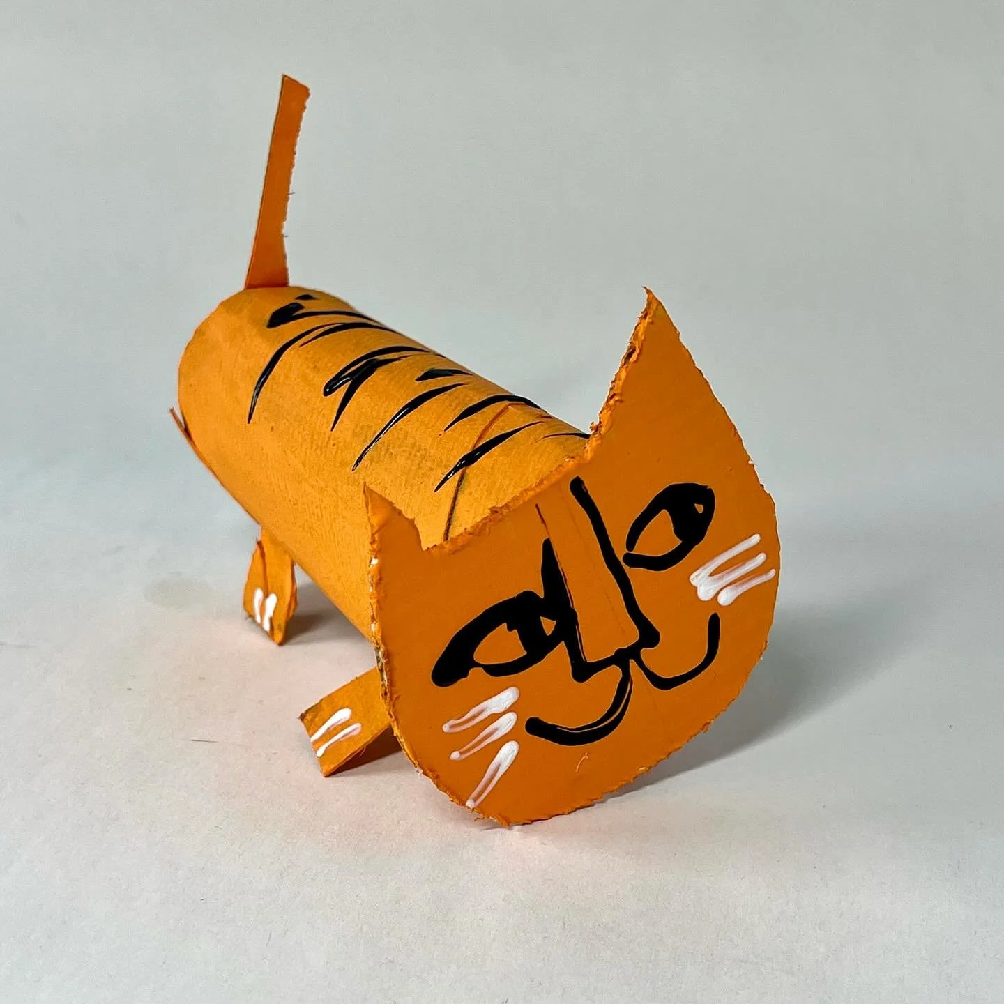 Cats and dogs. Made of clay, paper, paint, and wood.

@jane_sanders_illustration #janesandersillustration #sculpture #cats #claycats #claycatsofinstagram #