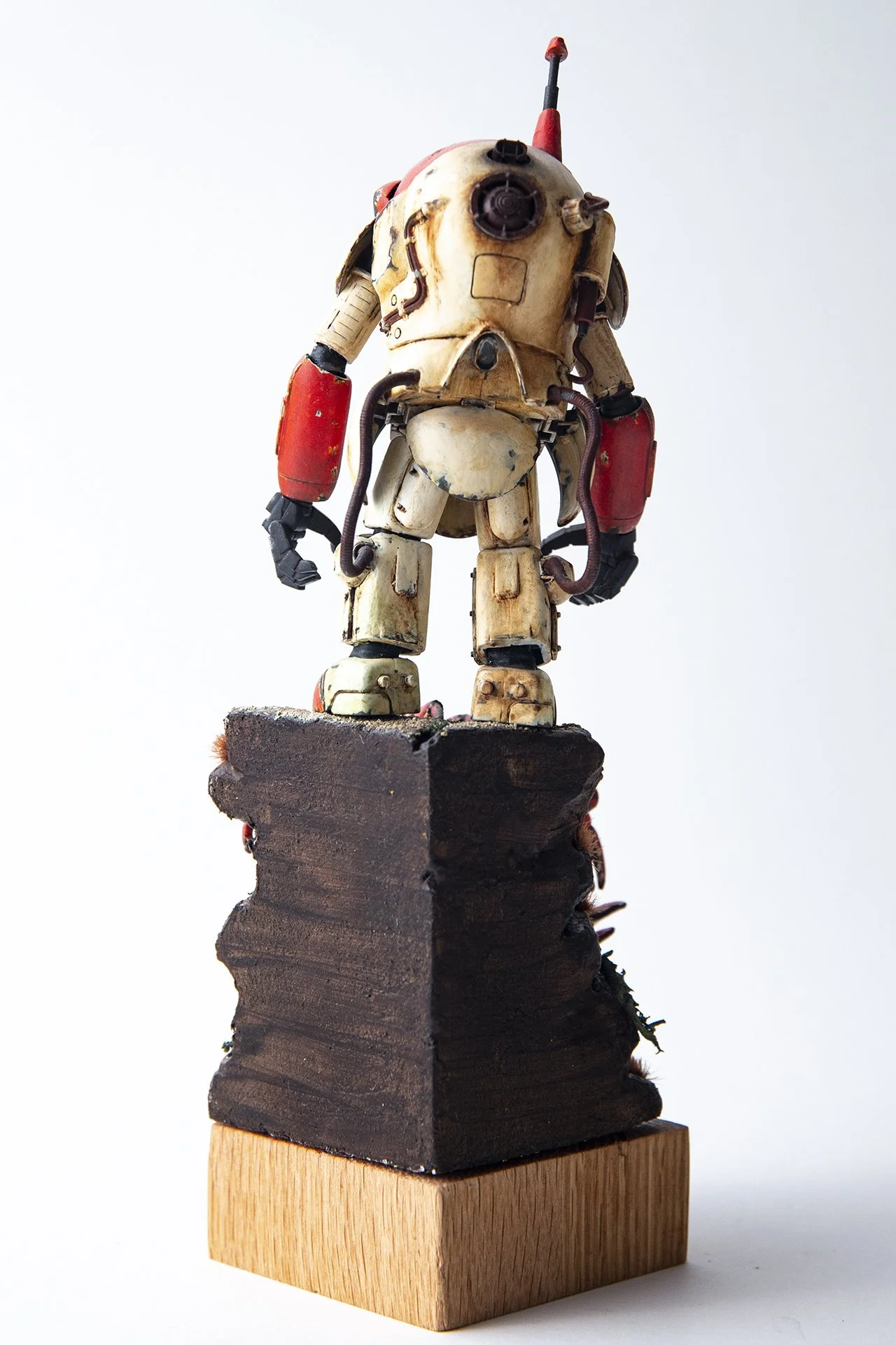 Science fiction armored suit scale model on custom base by Lionel May